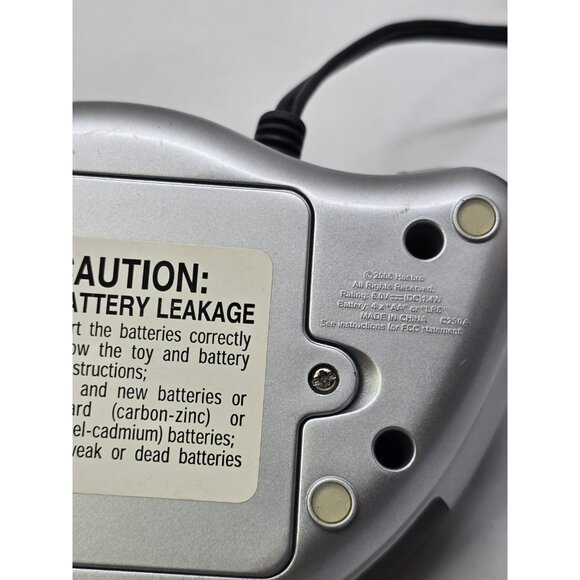 Hasbro Designer's World (2006) Game System with Remote Plug Play- WORKS - Picture 8 of 14